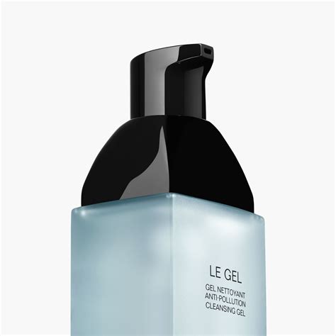 CHANEL LE GEL Gel nettoyant .